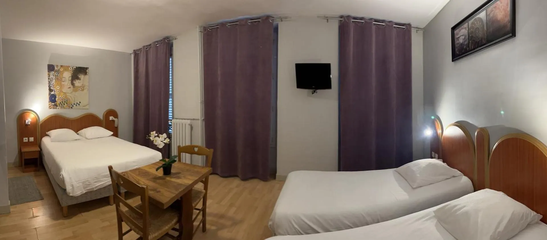 Viator Hotel
